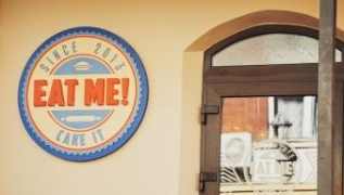 Eat Me Cafe: Америка 60-их років в Ужгороді